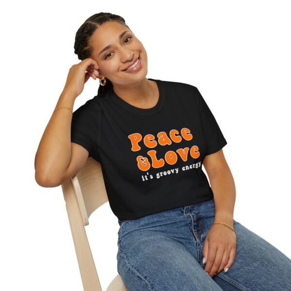 Peace & Love T-shirt - Image 10